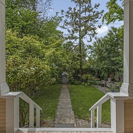 The Queen Elizabeth Park Home Vancouver Exterior photo