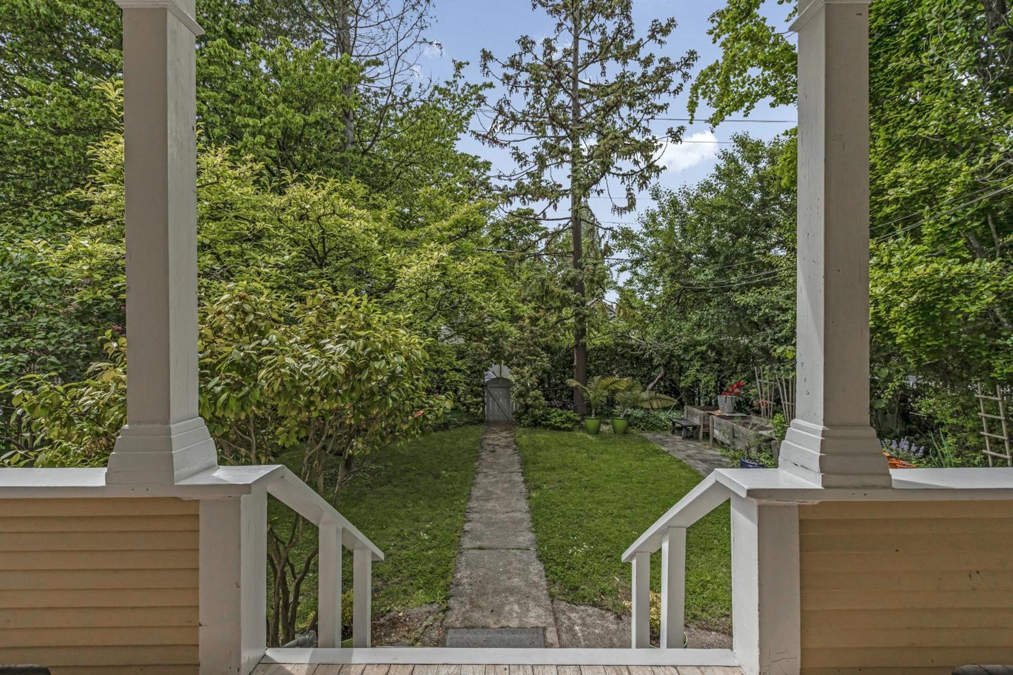 The Queen Elizabeth Park Home Vancouver Exterior photo